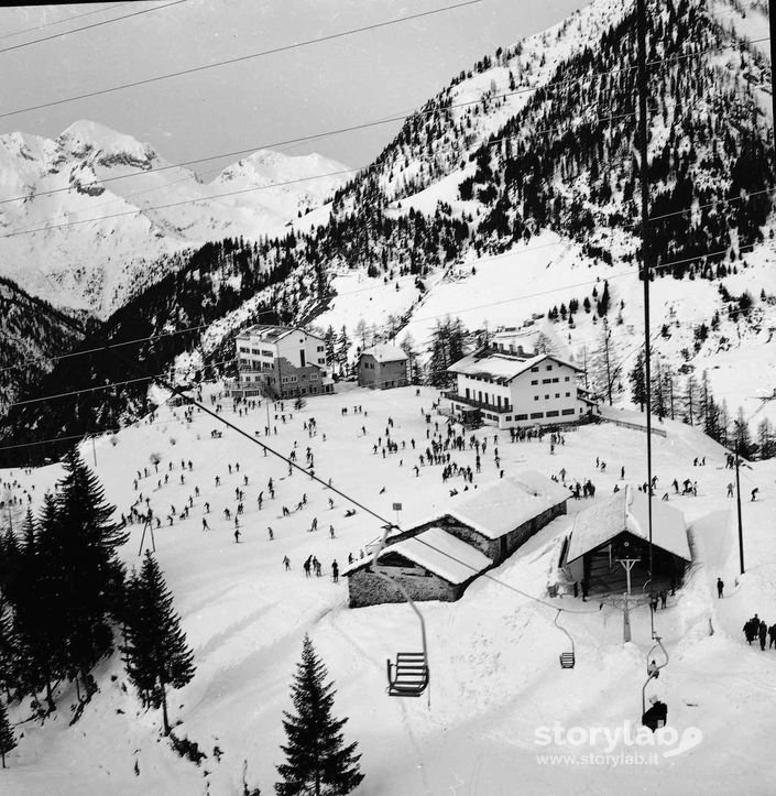 Rifugio Con Sciatori