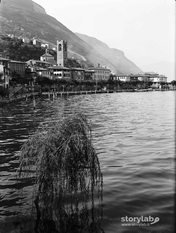 Centro Urbano In Riva Al Lago