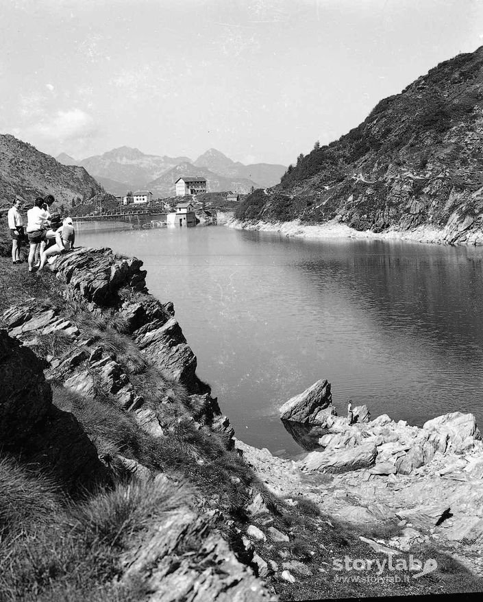 Lago In Montagna