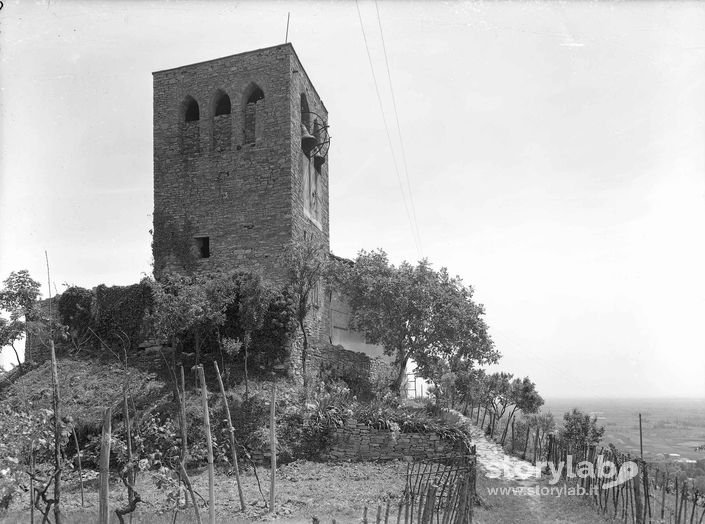 Torre Con Campane