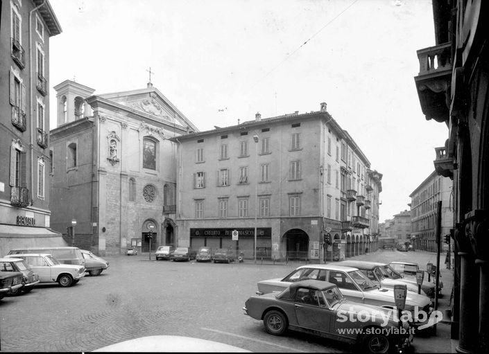 Paesaggio Urbano – Auto