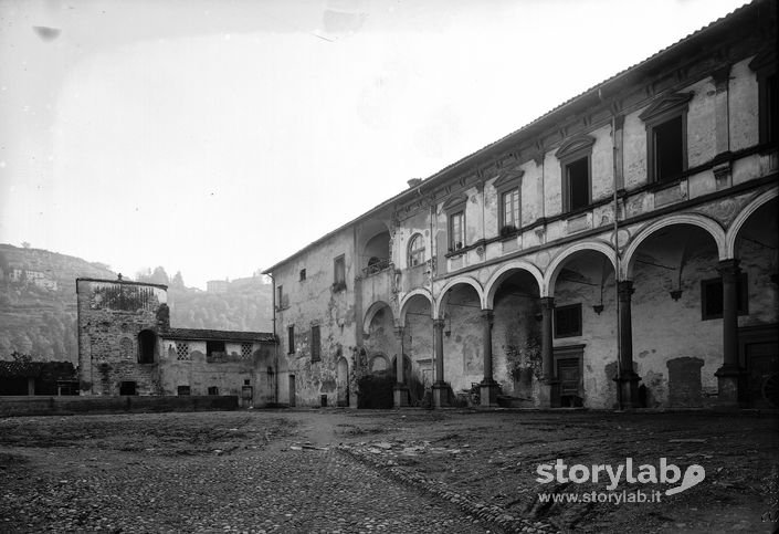 Interno Cortile