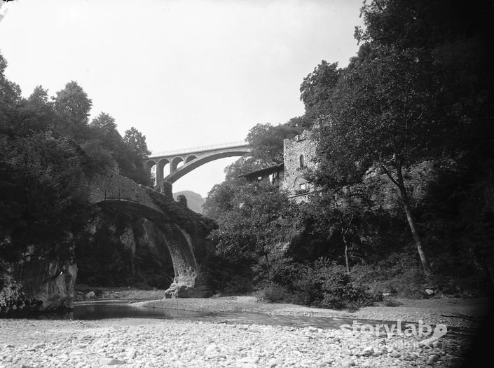 Ponti Visti Dal Basso