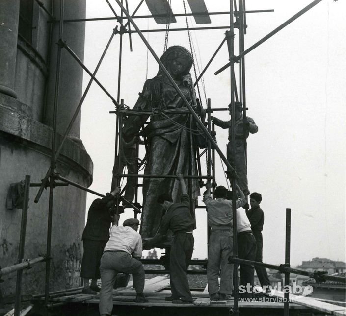 Sistemazione Statua, Chiesa Prepositurale Di Santa Maria Immacolata Delle Grazie