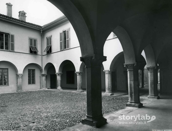 Cortile Palazzo