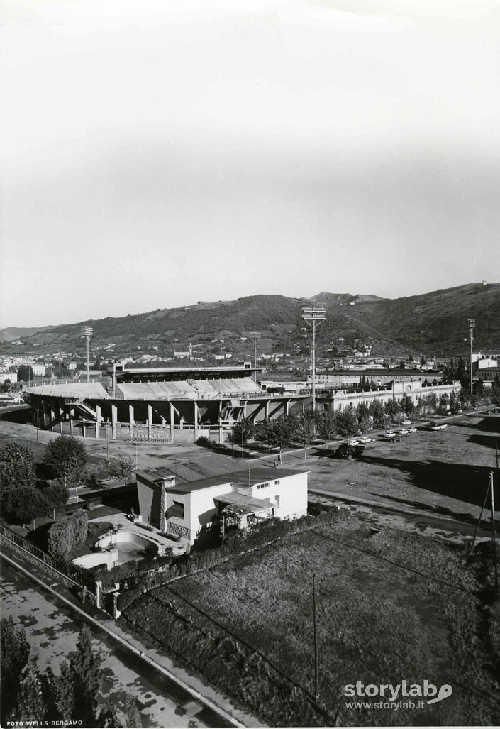 Stadio In Lontananza