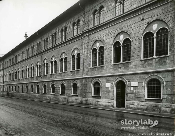 Scuola Tecnica Commerciale