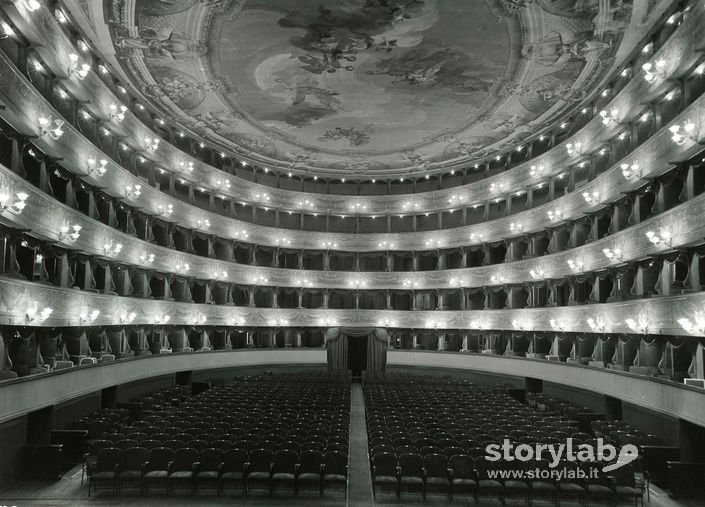 Sala, Teatro Donizetti