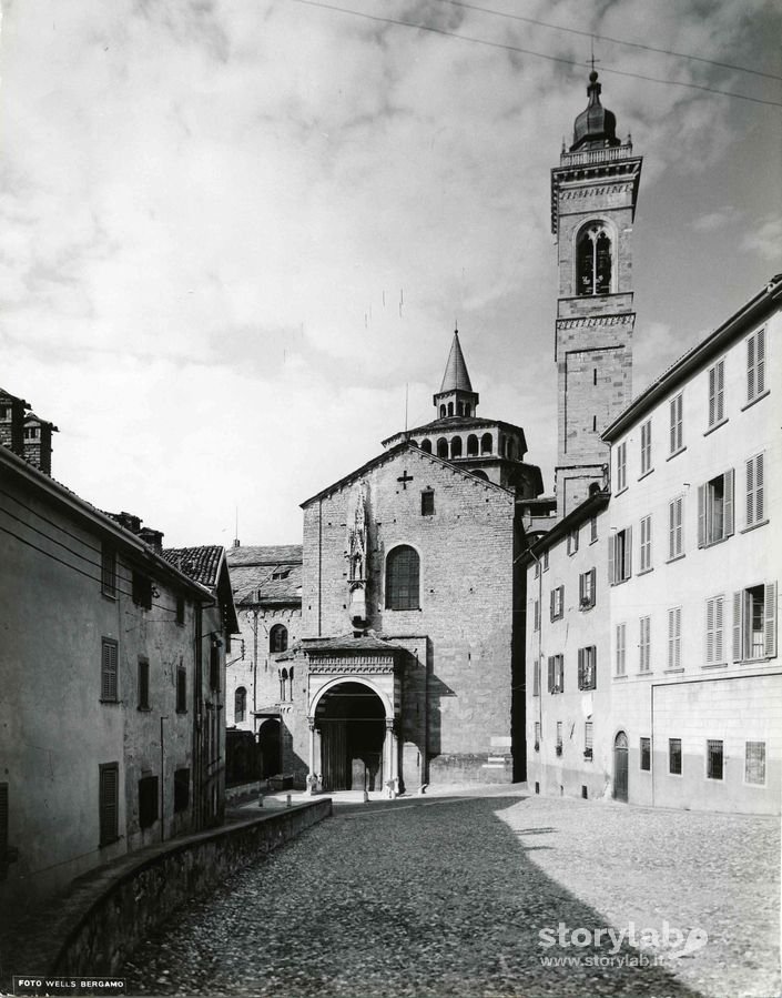 Piazza Rosate