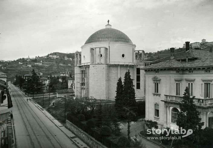 Parrocchia S. Lucia, Via Statuto