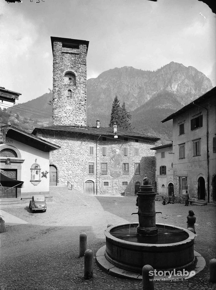 Piazza Dante Gromo