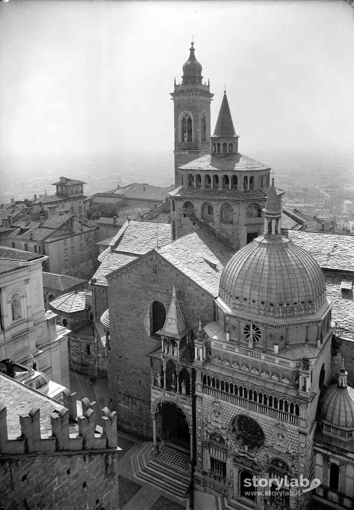 Basilica Di Santa Maria Maggiore E Cappella Colleoni Dall'Alto