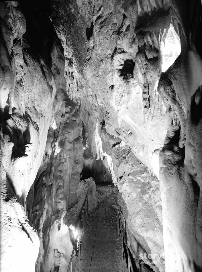 Interno Grotte Delle Meraviglie