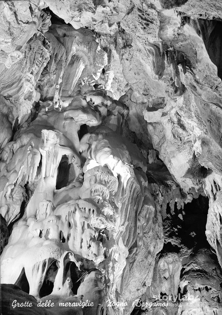 Interno Grotte Delle Meraviglie