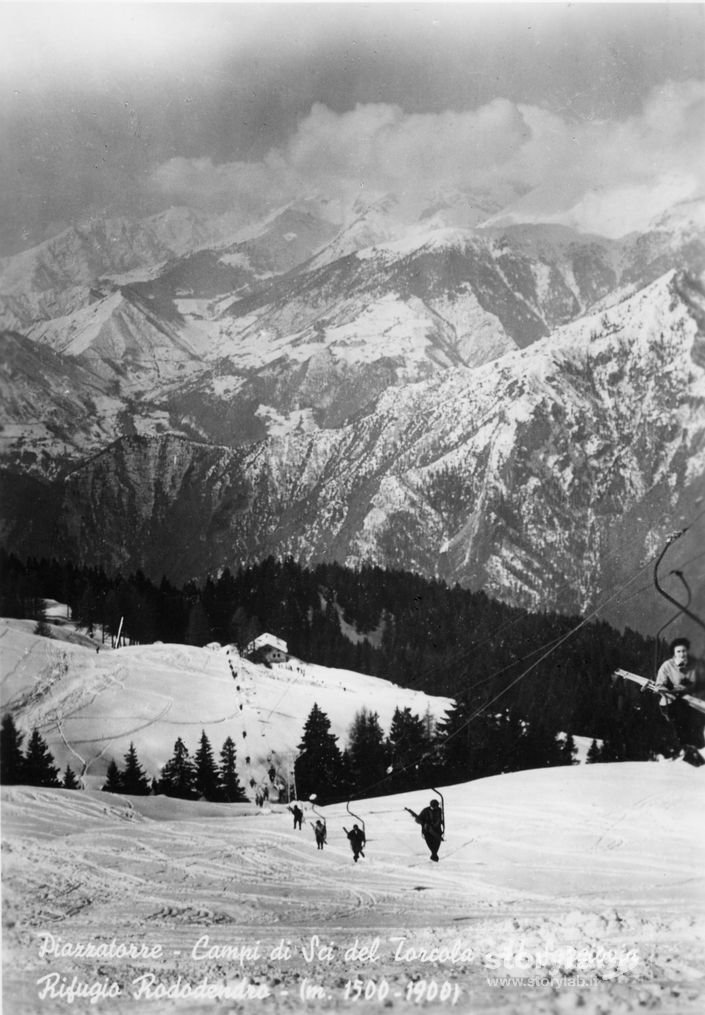 Seggiovia Tra Le Montagne Di Piazzatorre, Monte Torcola